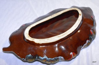 Vallauris. Plate-tray Shell "Red"
