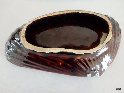 Vallauris. Vase-tray Shell "Mussel"