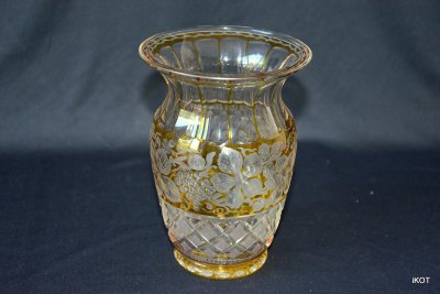 Богемский хрусталь ваза "Янтарное кружево"